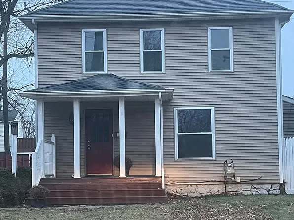 104 N Ann St, Fenton, MI 48430