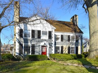 2732 Shelley Rd, Shaker Heights, OH 44122