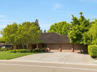 27102 E El Macero Dr, El Macero, CA 95618