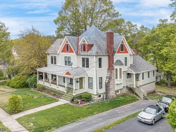 39 Linwood Ave, Newton Town, NJ 07860