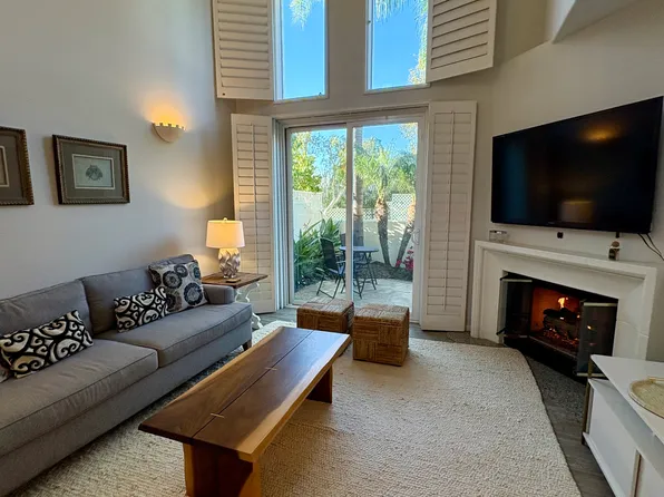6483 Zuma View Pl Unit 105, Malibu, CA 90265