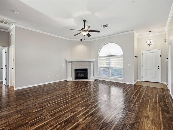 4th image of 2420 Shell Dr