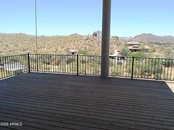 3rd image of 12 E SILVER KING Road