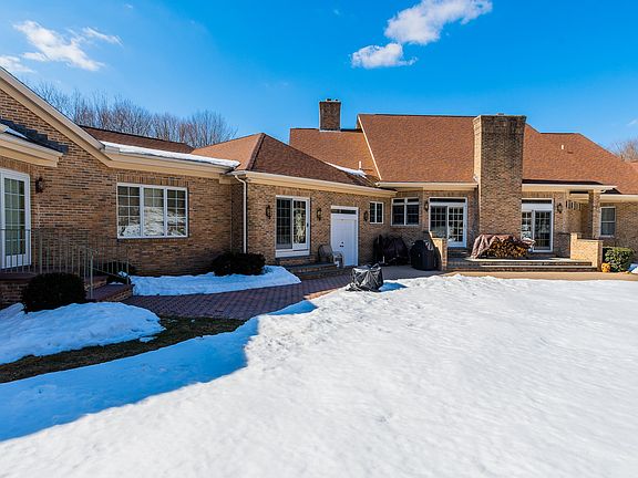 133 Chamberlain Hill Road