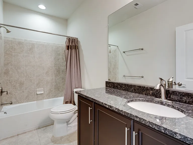 737 Diamond Ave — Photo 22