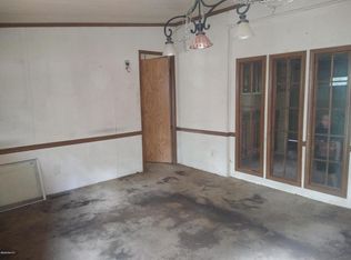 69690 S River Rd, White Pigeon, MI 49099