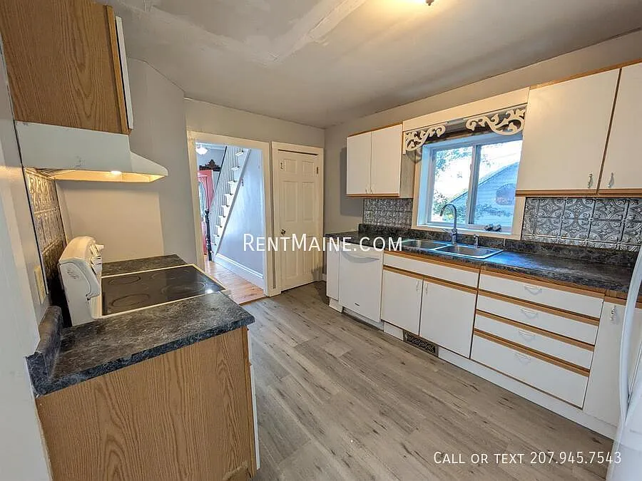 2 bed, 1.5 bath, $1,725 — Photo 3