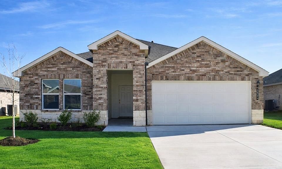 1st image of 2924 Campfire Dr