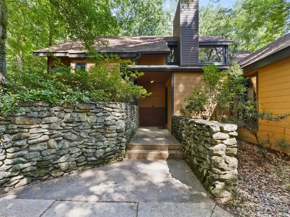 711 Oak Knoll Cir, Auburn, AL 36830