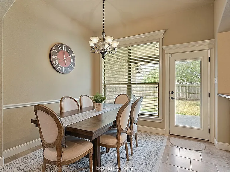 4008 Noirmont Ct — Photo 7