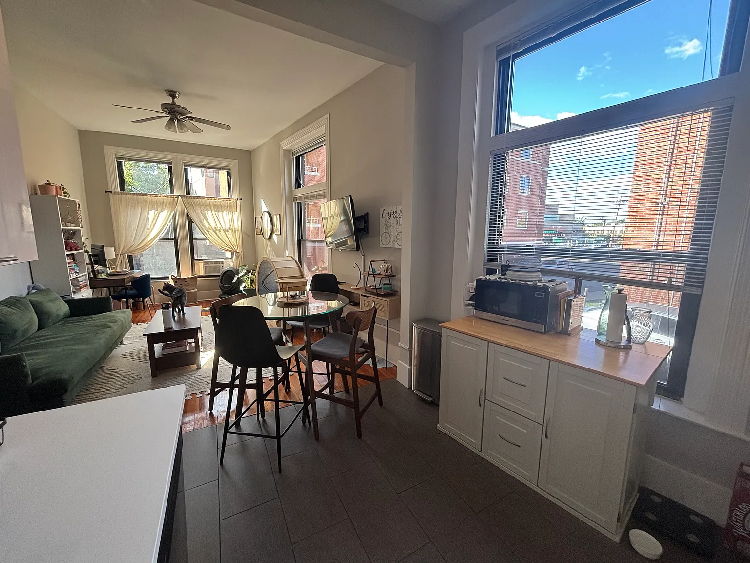 1 bed, 750 sqft, $3,050 — Photo 2