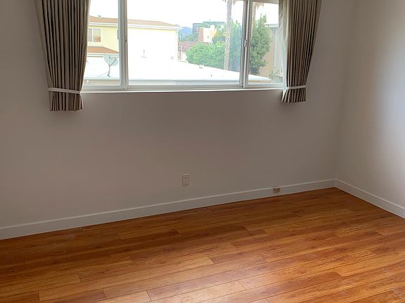 5th image of 1045 S Sherbourne Dr APT 304