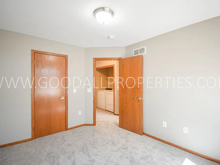 3504 163rd St — Photo 14