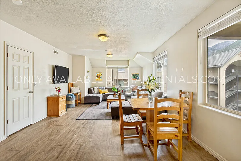 1 bed, 1.0 bath, 1106 sqft, $590 — Photo 3