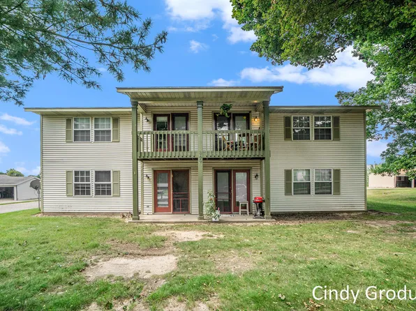 360 Oxford Ct, Holland, MI 49423