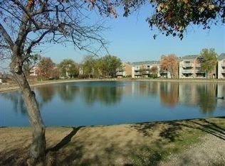 1102 Arrowhead Xing #230, West Carrollton, OH 45449