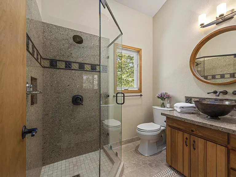 300 Shiloh Valley Ct — Photo 36