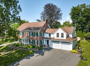 3 Tyler Ct, Northampton, MA 01060