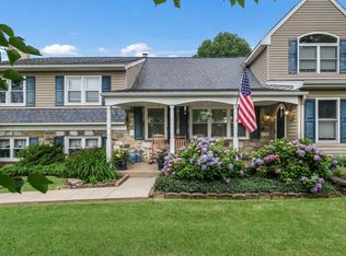 2324 Oakfield Rd, Warrington, PA 18976