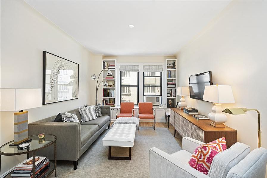 1st image of 320 W 89th St APT 6A