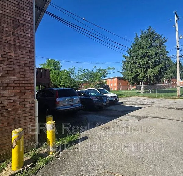 881 Kingsford Rd #A — Photo 13