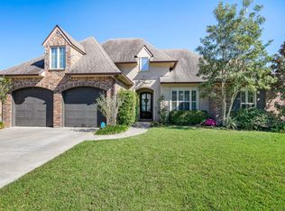 204 Herbsaint Dr, Youngsville, LA 70592