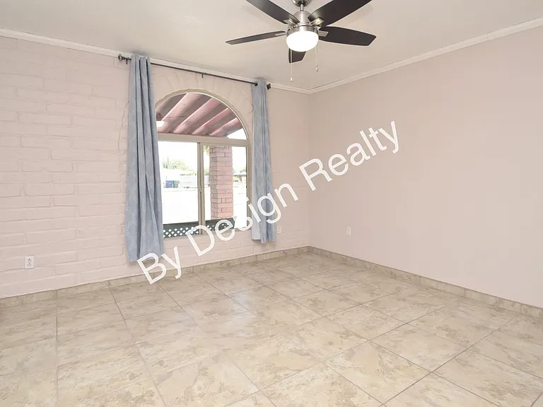 361 E Calle Arizona — Photo 10