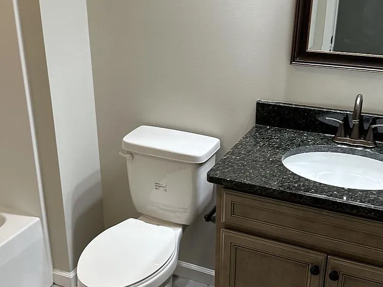 127 Delano Dr — Photo 17