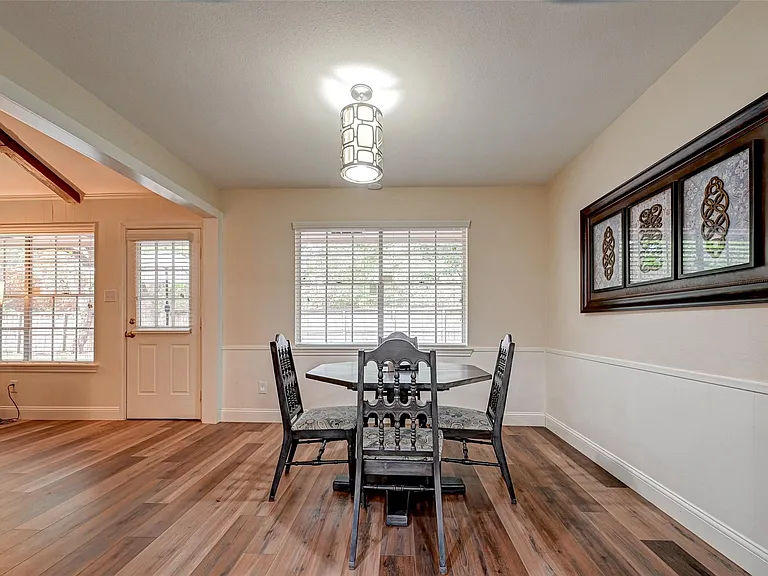 3903 Hermitage Hollow Ln — Photo 11