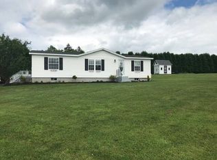 427 Midline Rd, Amsterdam, NY 12010