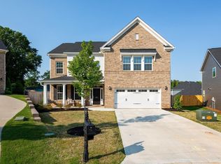 604 Creekside Bluff Ct, Simpsonville, SC 29681