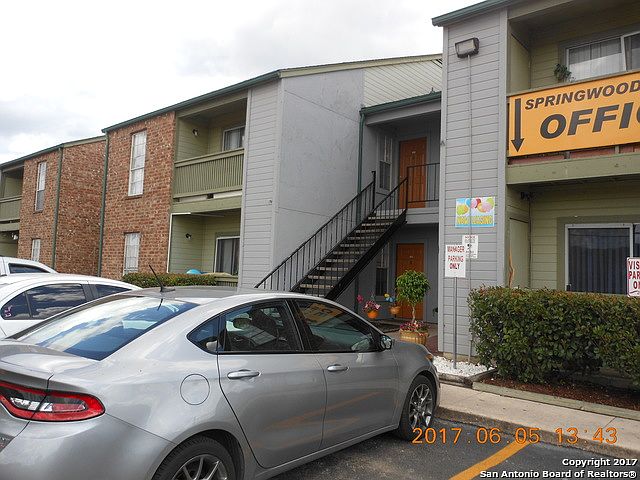 1st image of 1400 Gardina St
