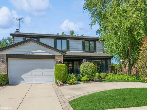 4020 Chester Dr, Glenview, IL 60026
