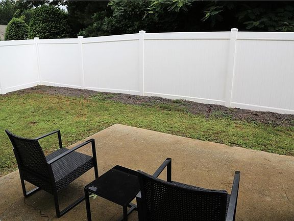 3rd image of 277 Hiawassee Dr