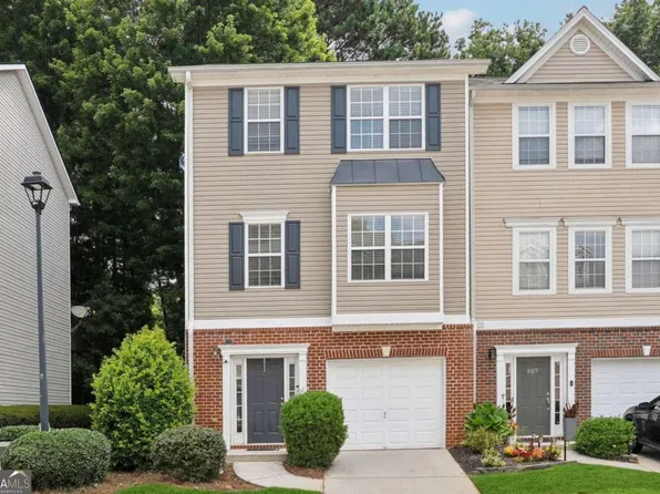 529 Lantern Wood Dr, Scottdale, GA 30079