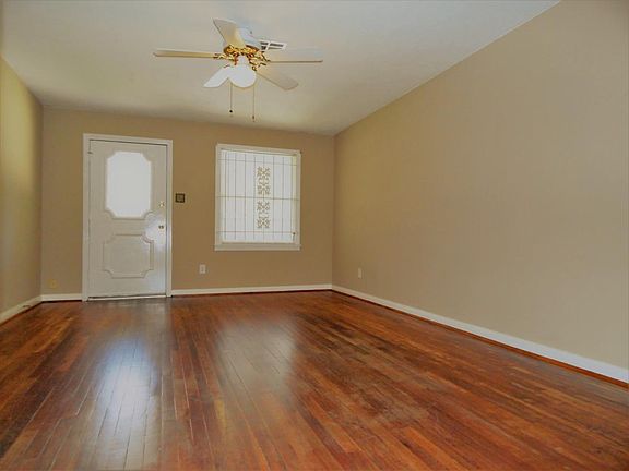 1806 Angeline St living room view from dining room