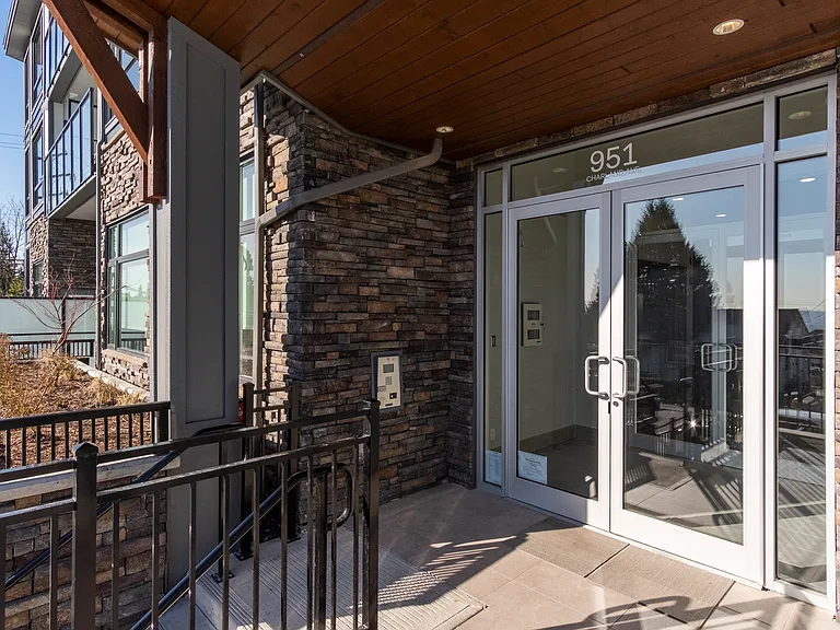 951 Charland Ave #108 — Photo 10
