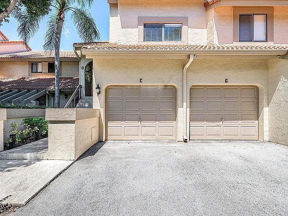 3rd image of 5520 Coach House Cir APT G