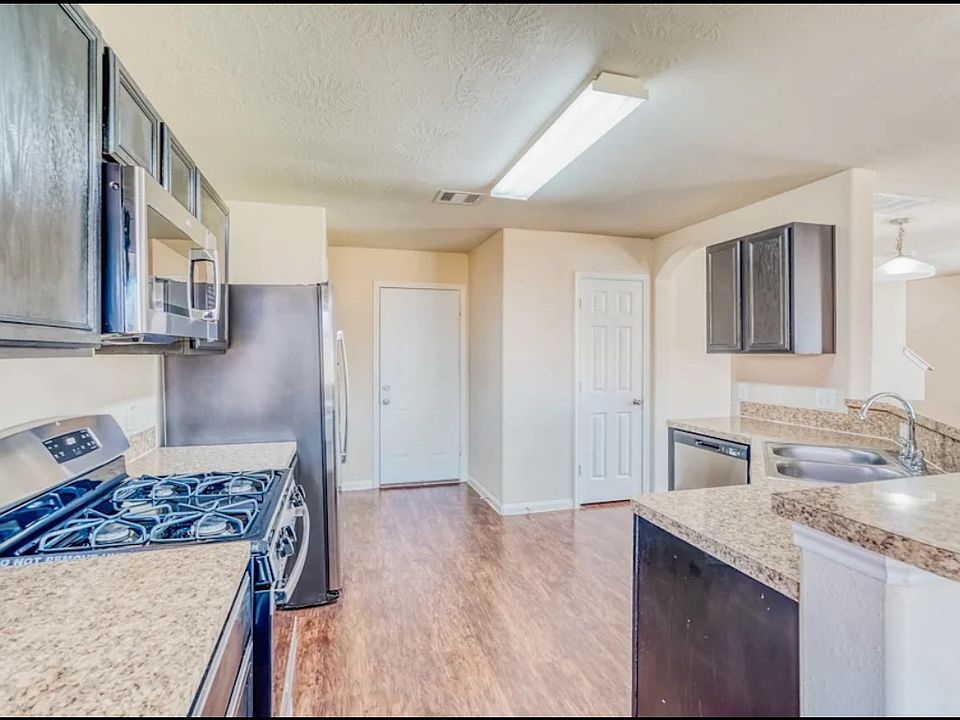 1st image of 6613 Precourt Dr