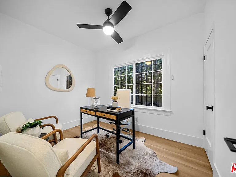 320 Westminster Ave — Photo 19