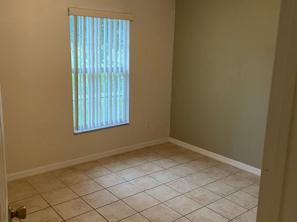 47 Poplar Rd #3