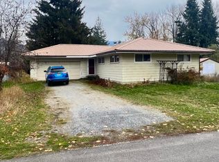 109 S 7th Ave, Ione, WA 99139