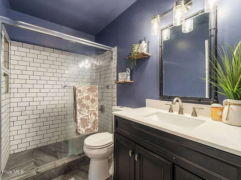 183 Bridlewood Dr — Photo 19