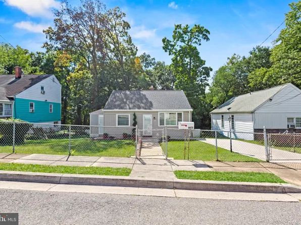 7703 Emerson Rd, Hyattsville, MD 20784