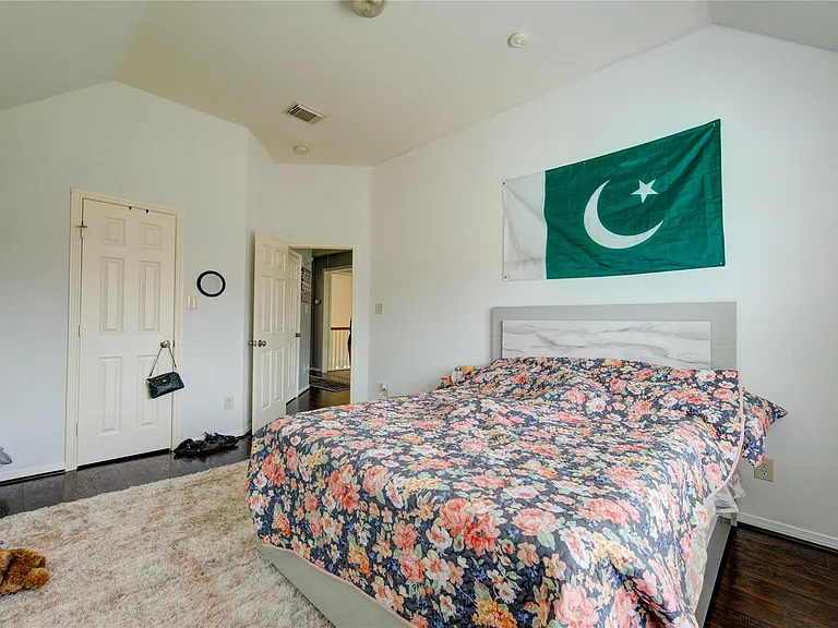 5911 Canyon Brook Ct — Photo 26