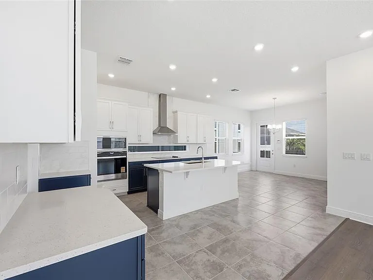 10085 Ballast Dr — Photo 10