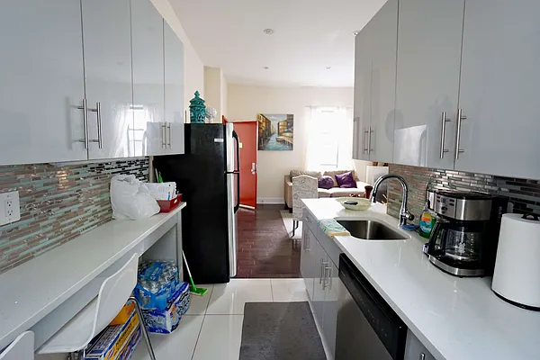 Rented by Compass | media 4