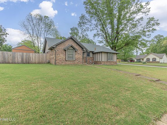 3rd image of 5570 Ingleside Dr