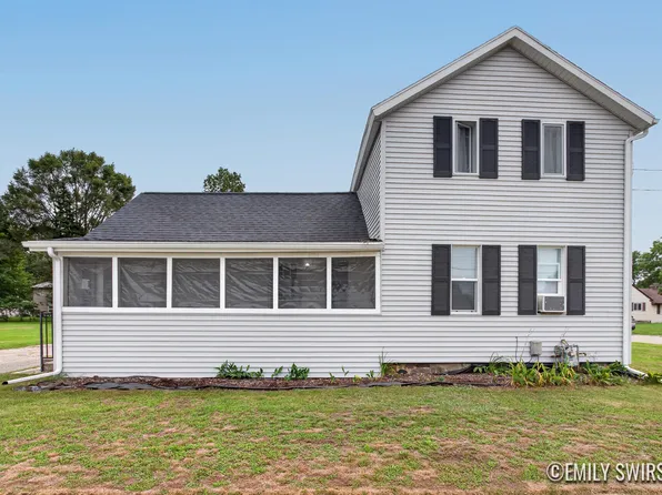 292 W Muskegon St, Cedar Springs, MI 49319