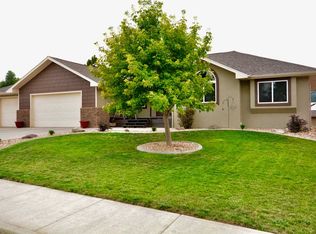 2231 Hurley Dr, Sturgis, SD 57785